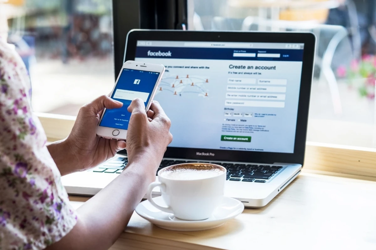 Хакеры похитили личные данные 100 тысяч пользователей Facebook из Азербайджана