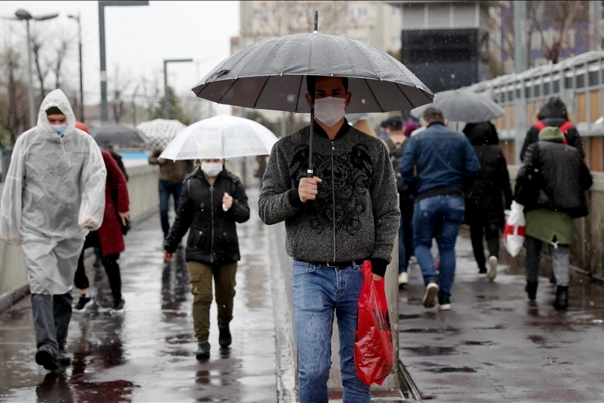 Türkiyədə bir gündə 200-ə yaxın adam koronavirusdan öldü