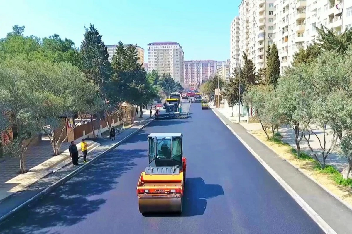 Bakıda bu küçədə təmir-tikinti işləri aparılır - FOTO