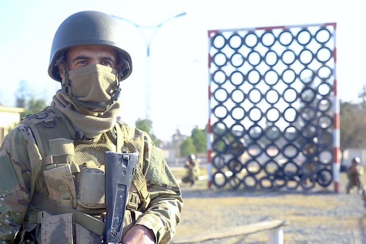 Проводятся занятия по боевой подготовке с разведывательными подразделениями - ВИДЕО
