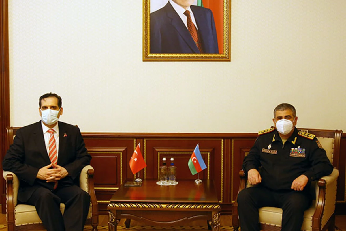 Zakir Həsənov Erkan Özoral ilə görüşüb