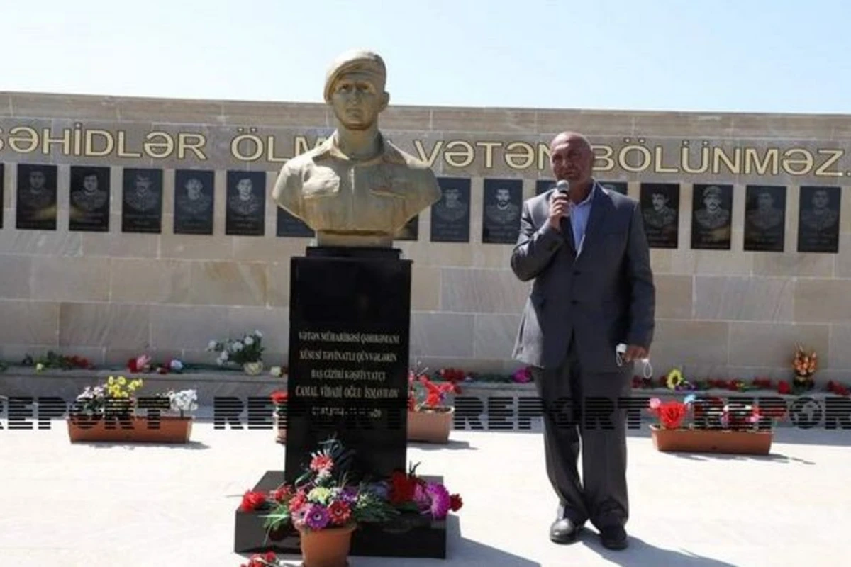 Neftçalada Vətən müharibəsi şəhidinin büstünün açılışı olub - FOTO
