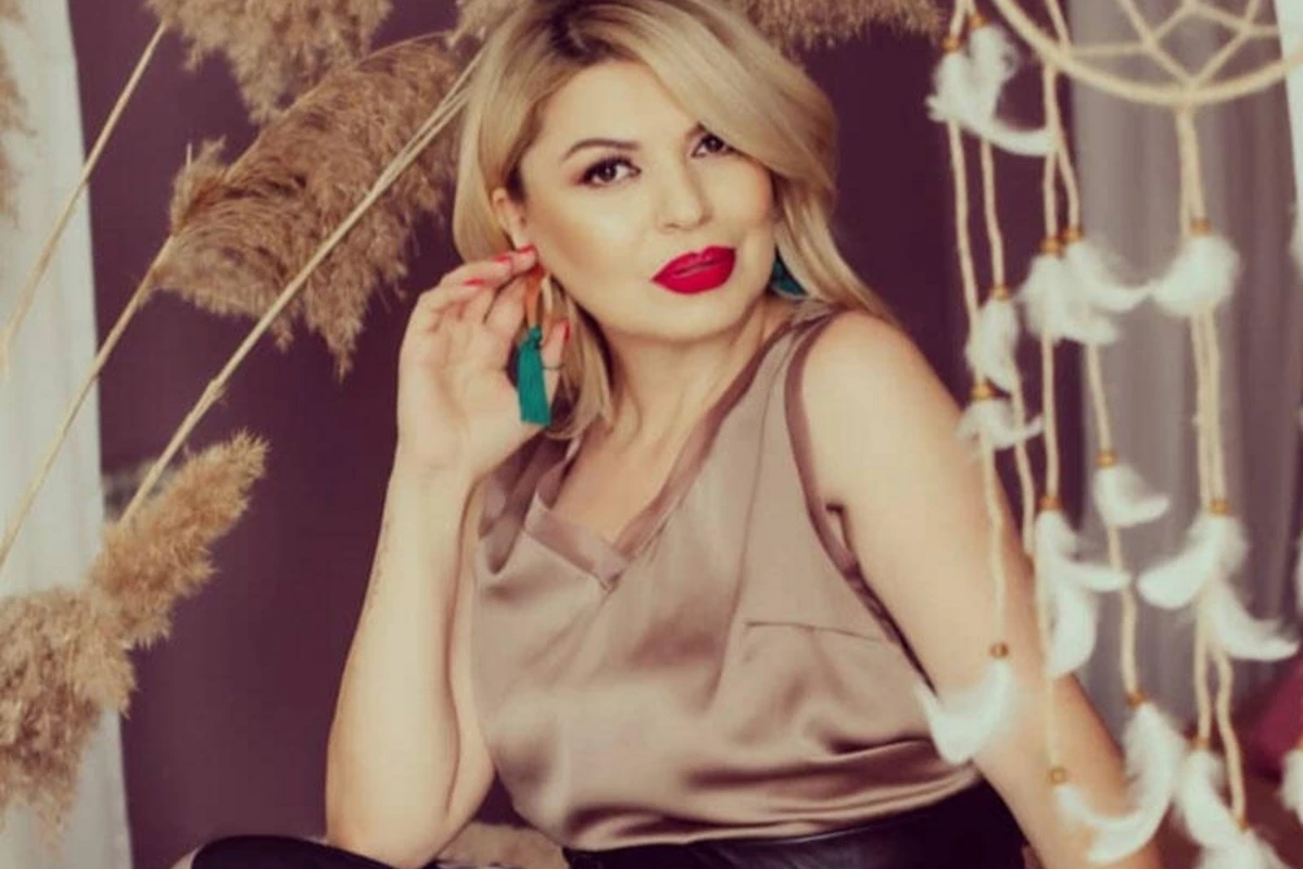Yoldaşım çox qısqancdır, ildə iki dəfə küsüb gedirəm