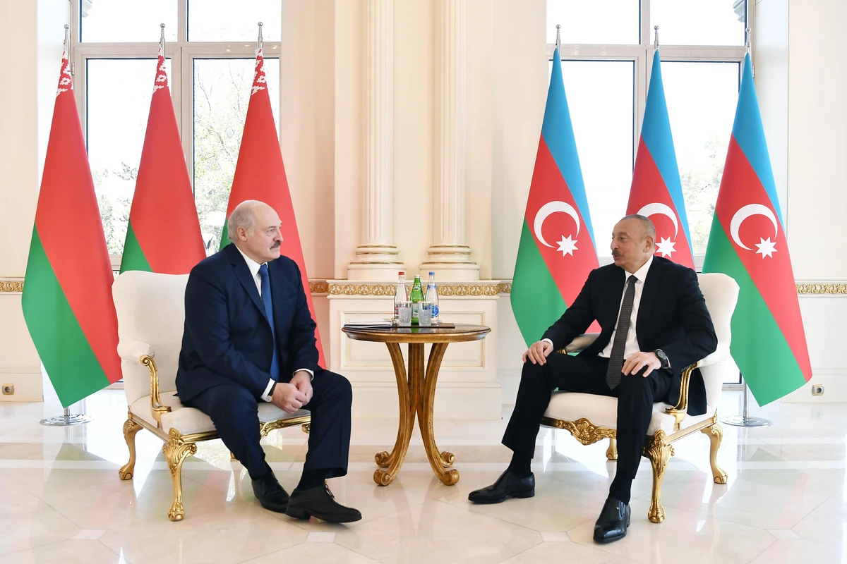 Azərbaycan və Belarus prezidentləri mətbuata bəyanatlarla çıxış ediblər
