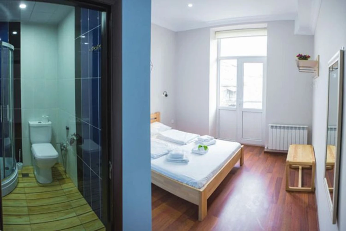 Bakıda hosteldə faciə: İki qadın boğularaq öldü