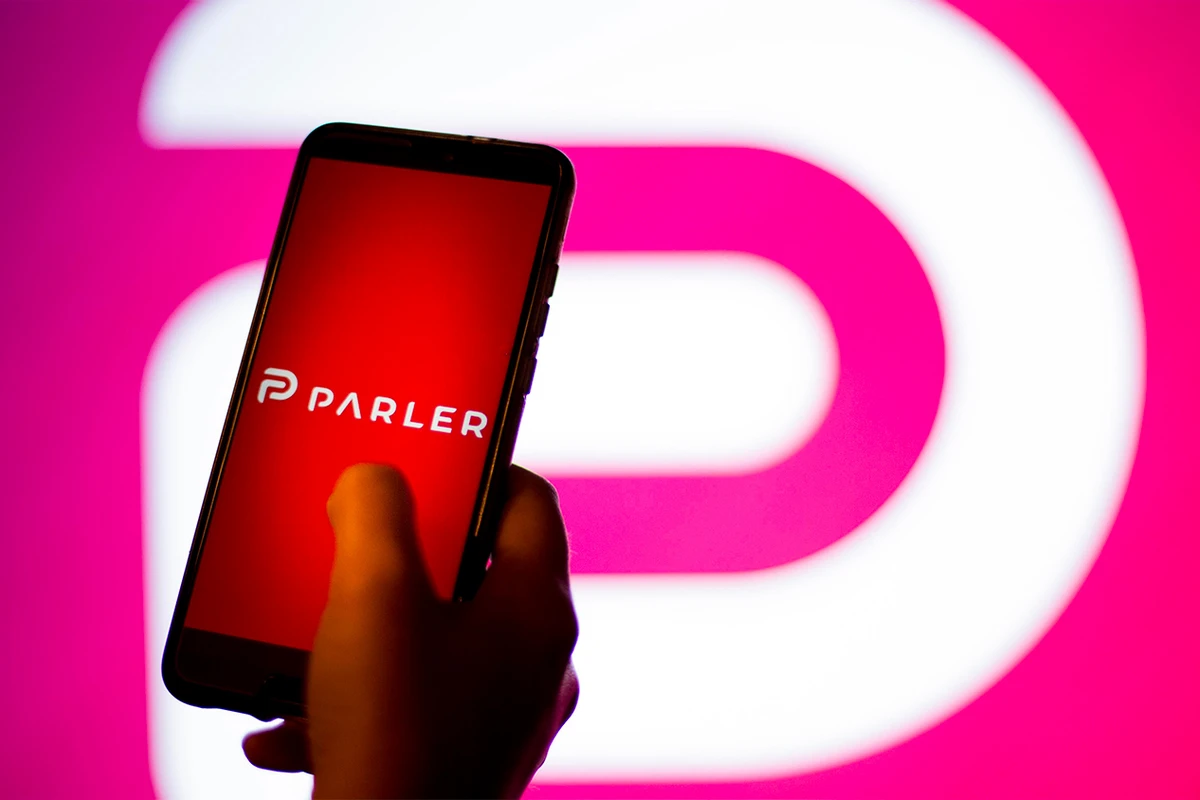 Apple вернет Parler в App Store