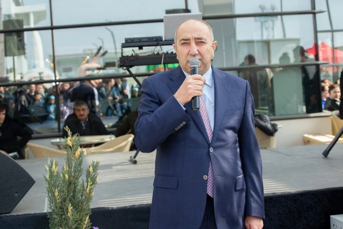 Rüşvətə görə həbs edilən icra başçısının əmlakına həbs qoyuldu Rüşvətə görə həbs edilən icra başçısının əmlakına həbs qoyuldu