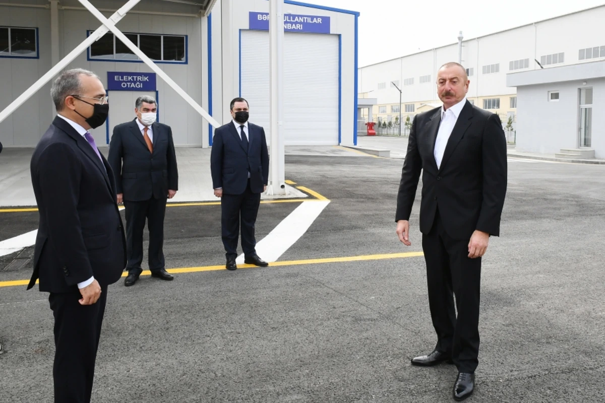 Президент Ильхам Алиев на открытии Гаджигабульского промышленного квартала - ФОТО