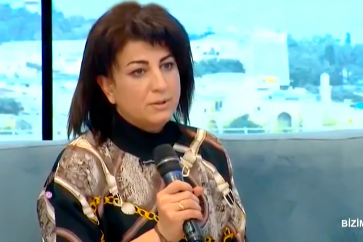 Efirdə uşağın cinsi orqanını kəsdiyini etiraf edən qadına cinayət işi açıldı - VİDEO