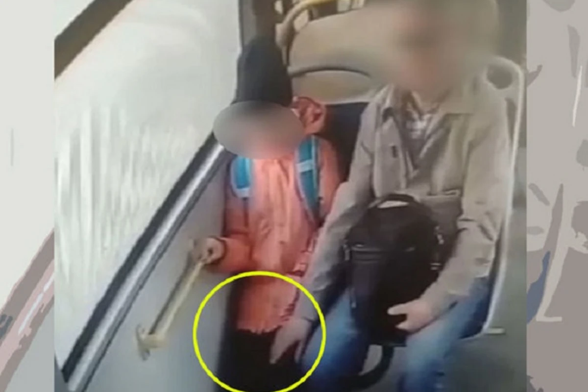 В России пожилой мужчина в автобусе приставал к маленькой девочке - ВИДЕО