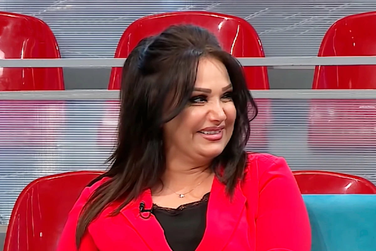H2O-nun nə olduğunu bilməyən Mənzurə Musayeva - VİDEO