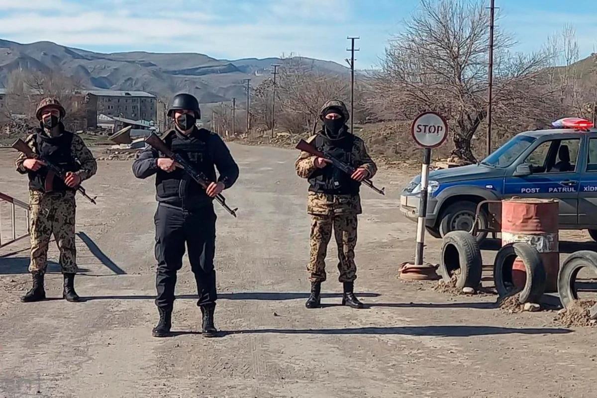 Azad edilmiş ərazilərə qanunsuz keçmək istəyən 100 nəfər həbs edilib