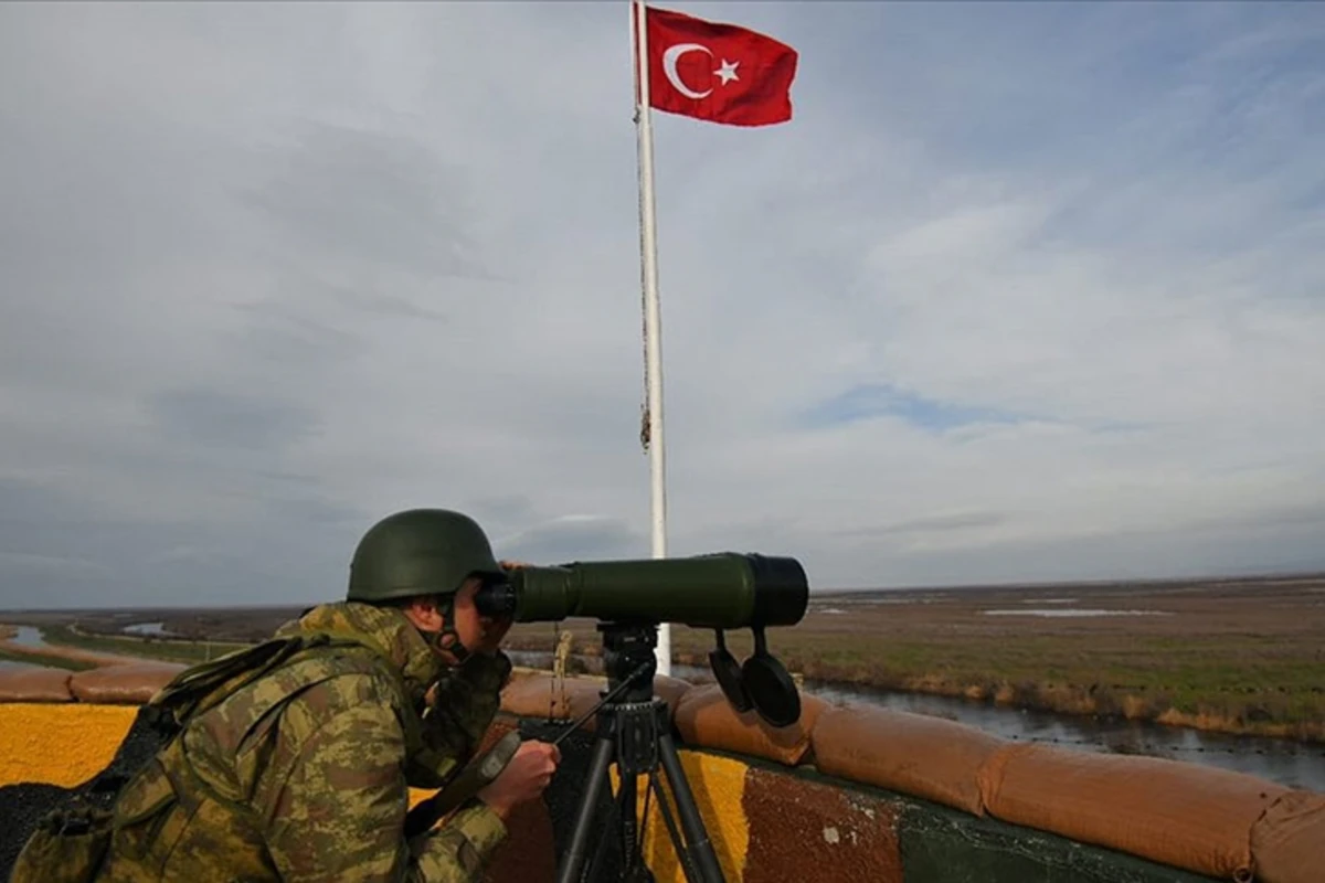 Yunanıstana qaçmaq istəyən 8 FETÖ üzvünü Türkiyə sərhəddə ələ keçirdi