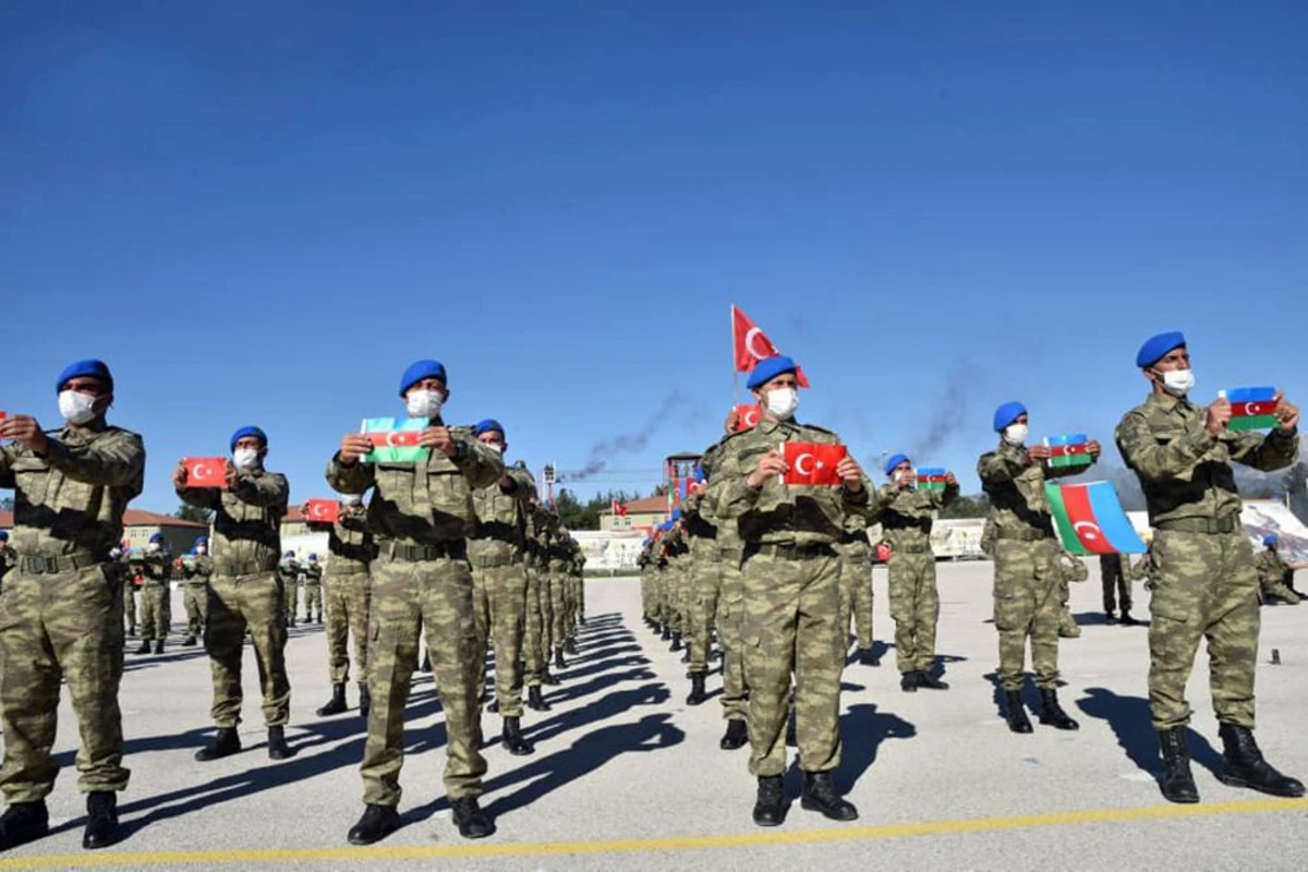 Hərbi qulluqçularımız Türkiyədə keçirilən kursu müvəffəqiyyətlə bitiriblər