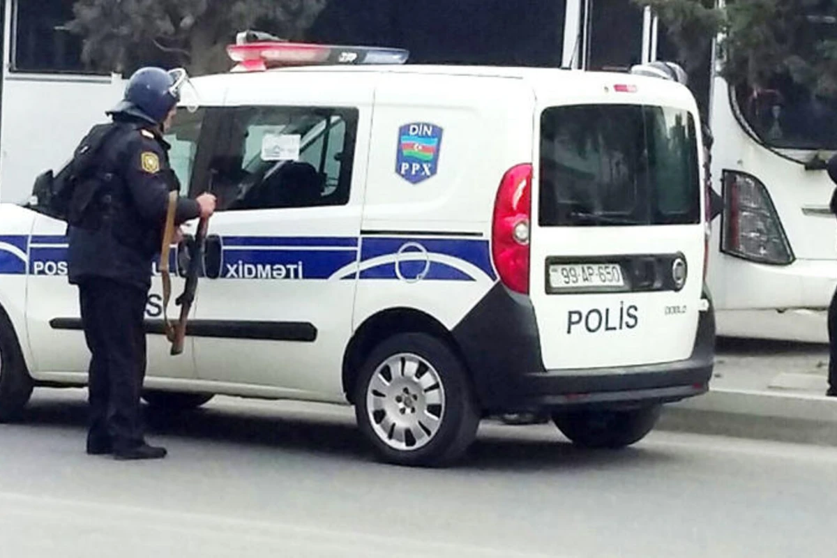 İcra Hakimiyyətinin qarşısında şok hadisə - özünü yandırmaq istədi