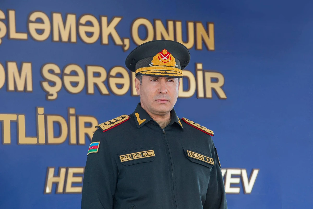 Vilayət Eyvazov 2 mayorla bağlı ƏMR İMZALADI