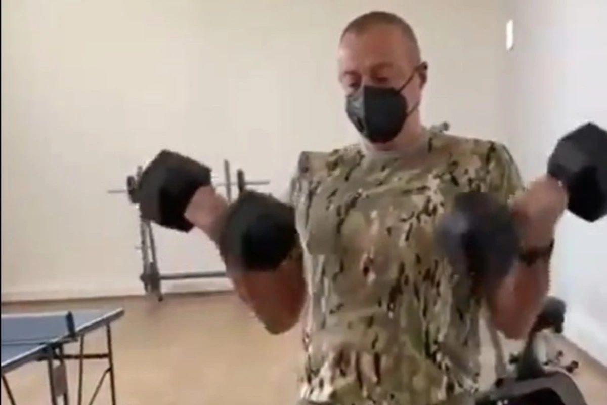 Ильхам Алиев продемонстрировал прекрасную физическую форму - ВИДЕО