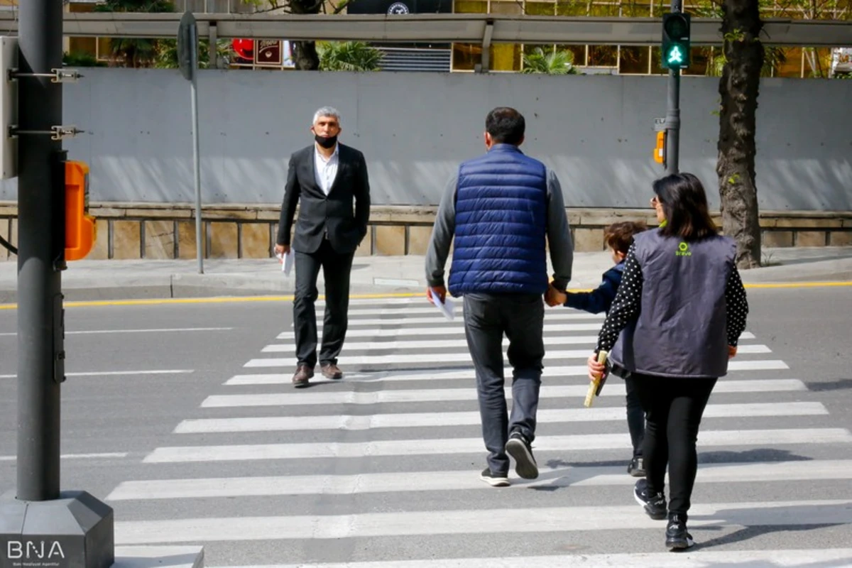 Paytaxtda yeni işıqforlar quraşdırılıb - FOTO