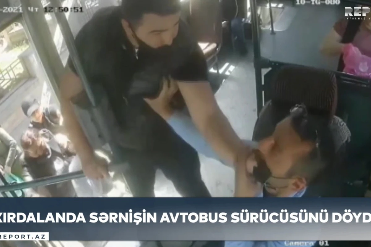 Xırdalanda sərnişin avtobus sürücüsünü döydü - ANBAAN VİDEO