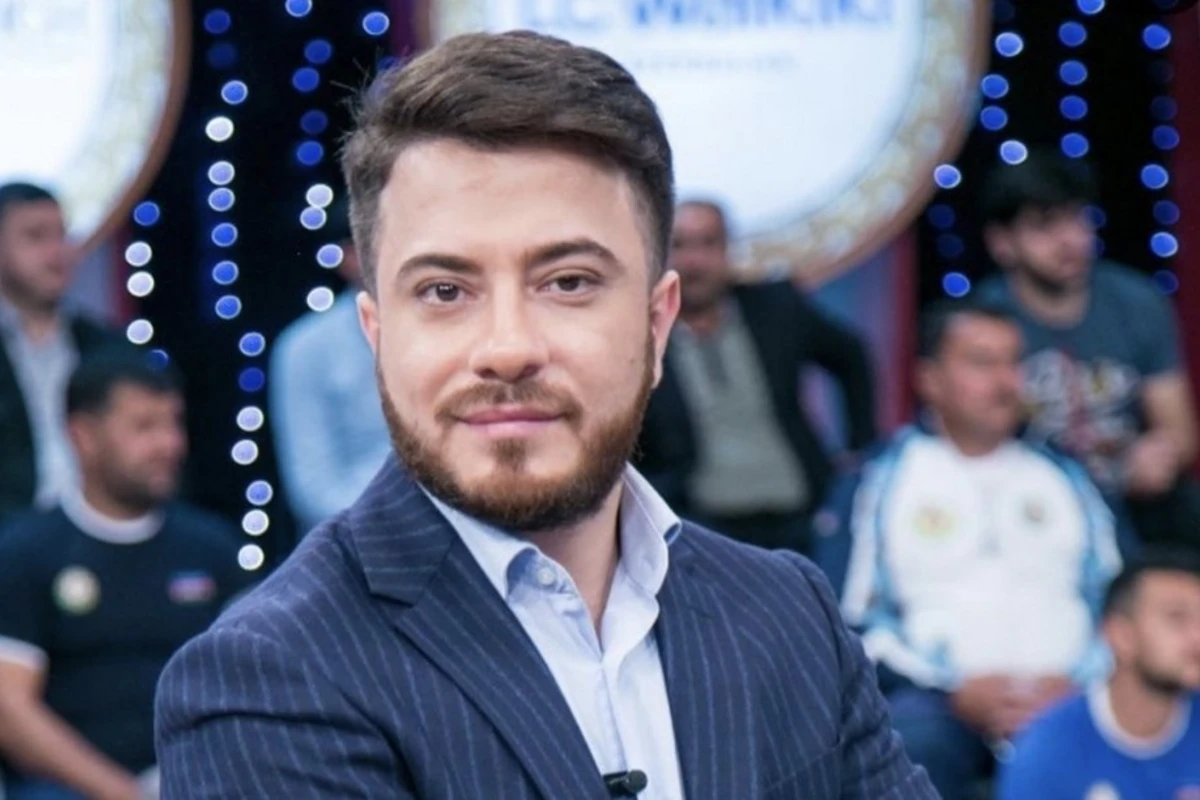 Азербайджанский певец отказывается от свадеб в России