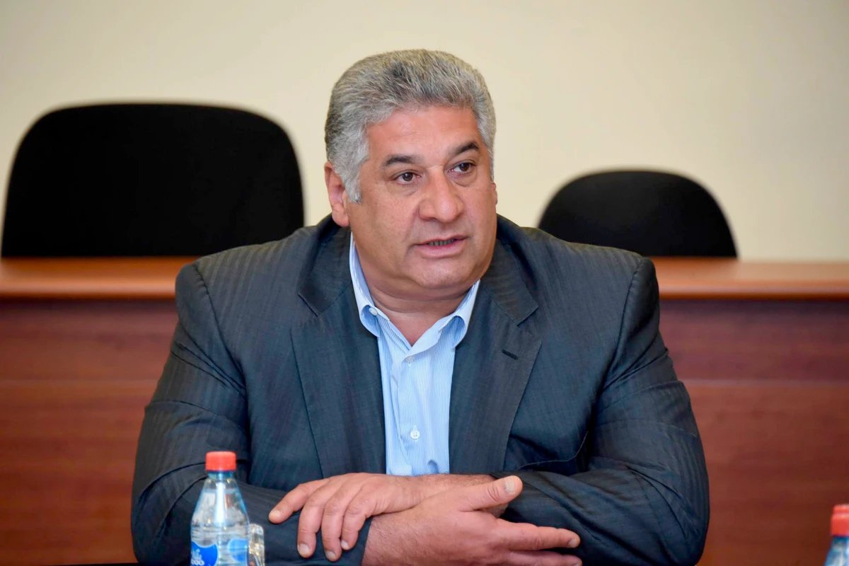 Azad Rəhimov vəfat edib