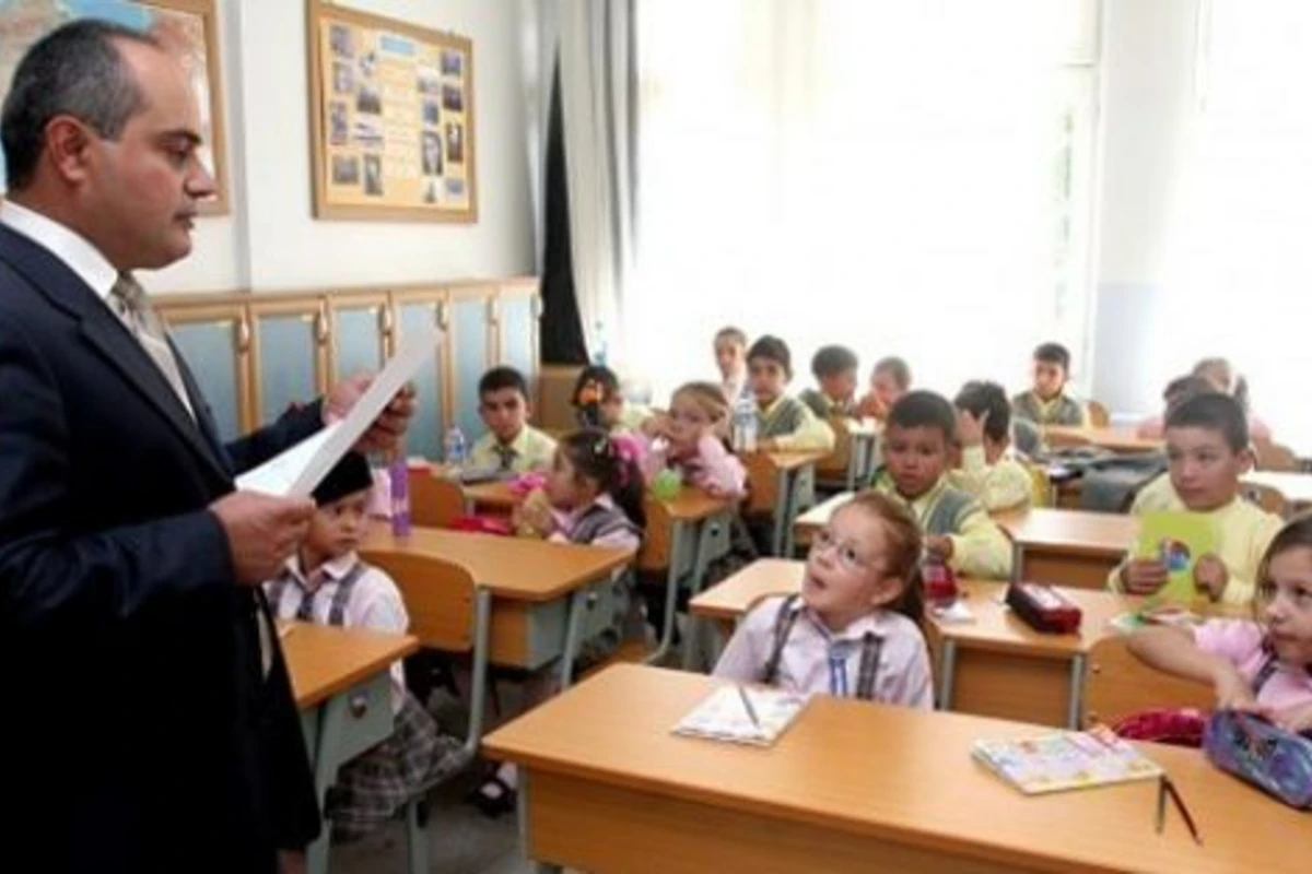 Müəllimlərin NƏZƏRİNƏ: İş yerinin dəyişdirilməsinə başlanılır