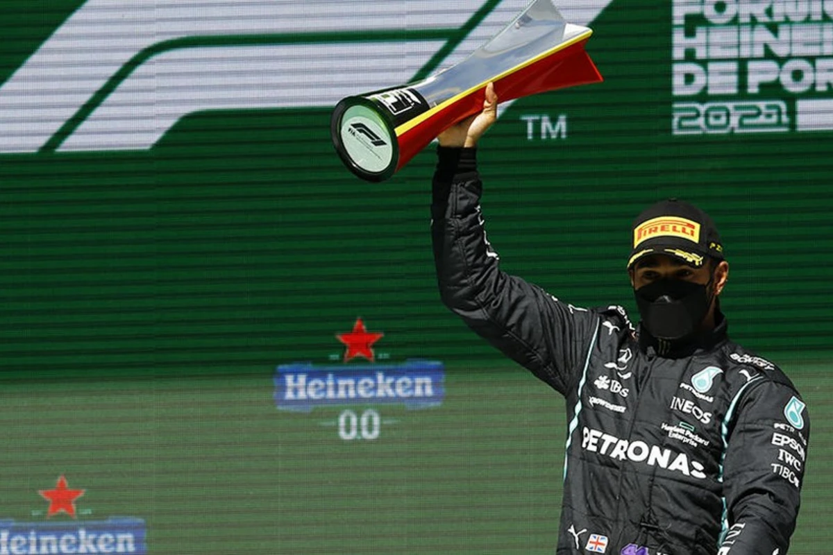 Hemilton Formula 1 üzrə Portuqaliya Qran-prisinin qalibi olub