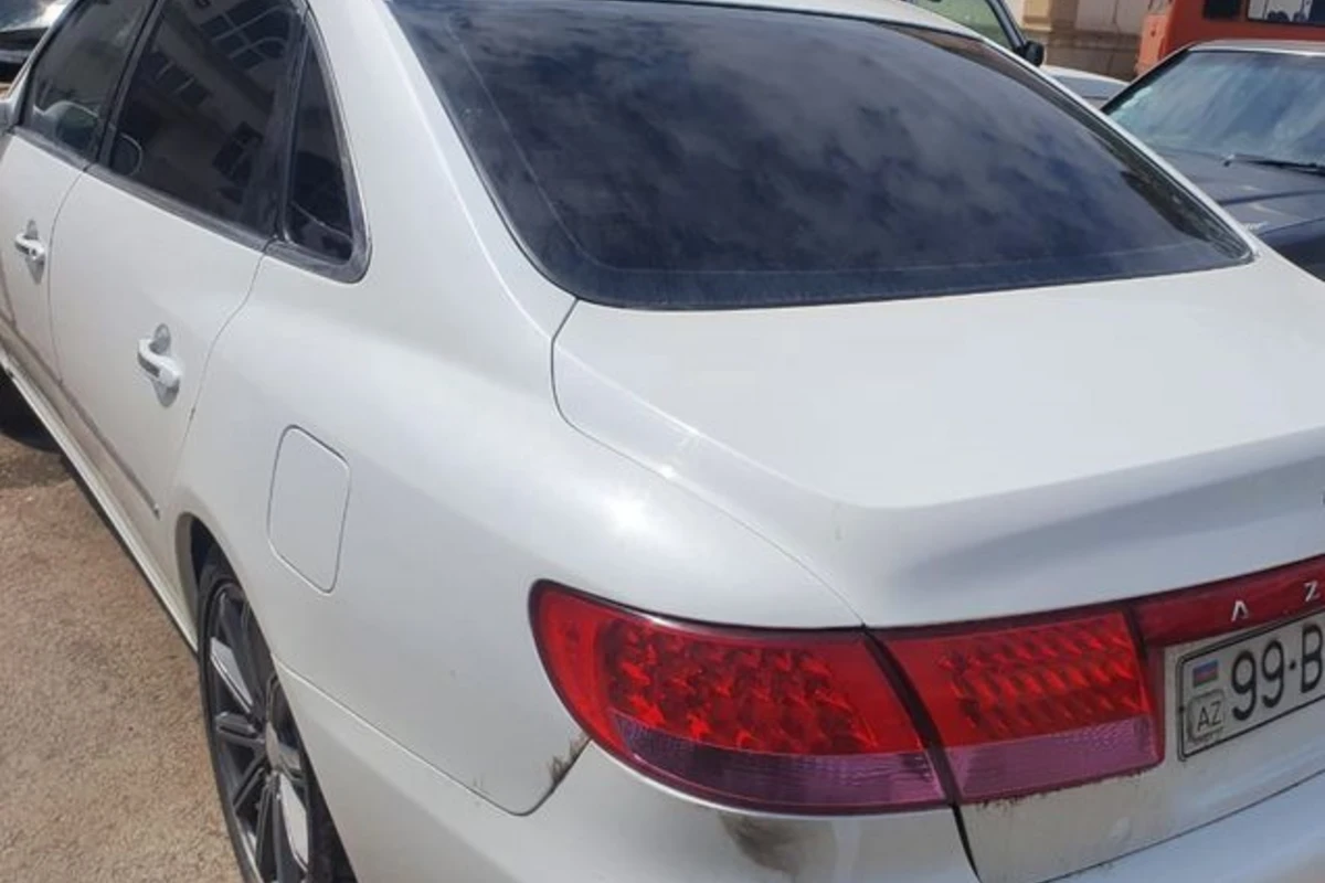 Polisin tələbinə tabe olmayan sürücünün avtomobilindən görün nə çıxdı