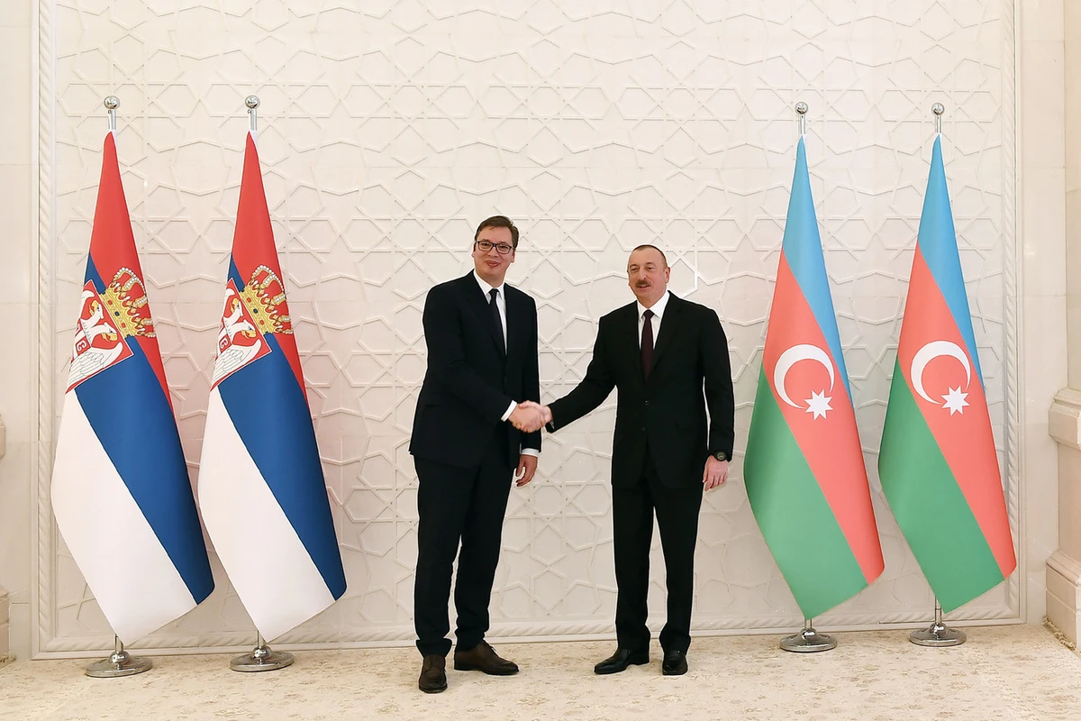 Serbiya prezidenti Azərbaycan liderini ölkəsinə rəsmi səfərə dəvət edib