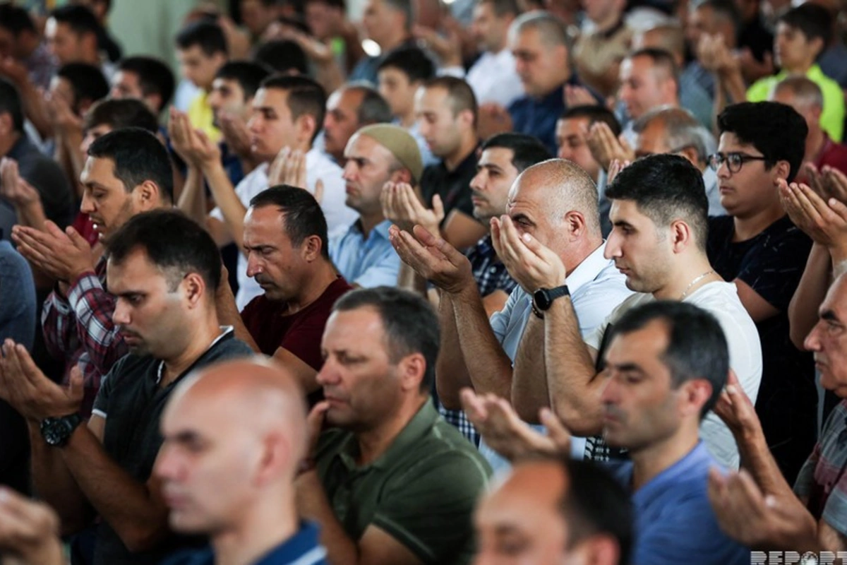 Milli Məclis kütləvi dini ibadət və mərasimlərin keçirilməsi qaydasını təsdiqləyib