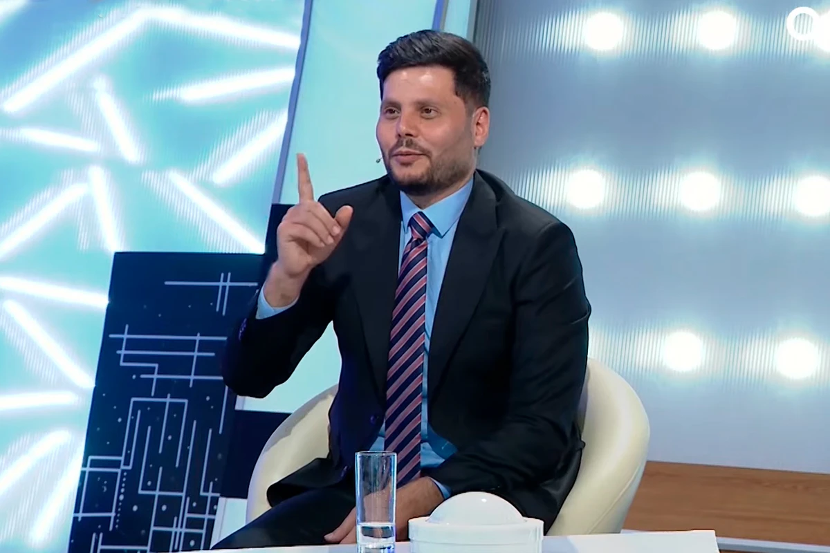Zaur Kamal ona bahalı hədiyyələr alan qadından danışdı: “Məni evinə çağırdı...” – VİDEO