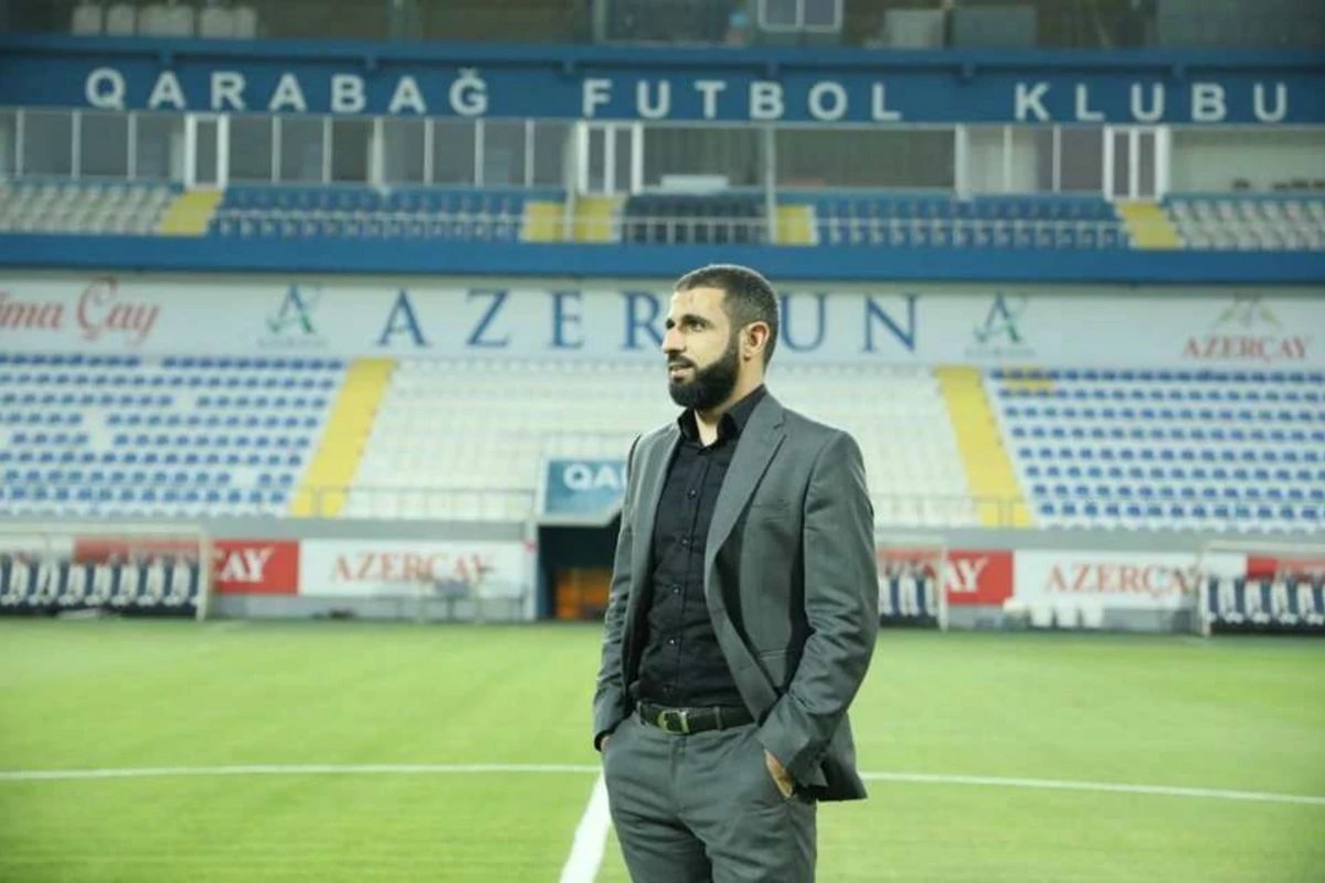 Futbolçuların bu reaksiyası Rəşad Sadıqovu qürurlandırır - VİDEO Futbolçuların bu reaksiyası Rəşad Sadıqovu qürurlandırır - VİDEO