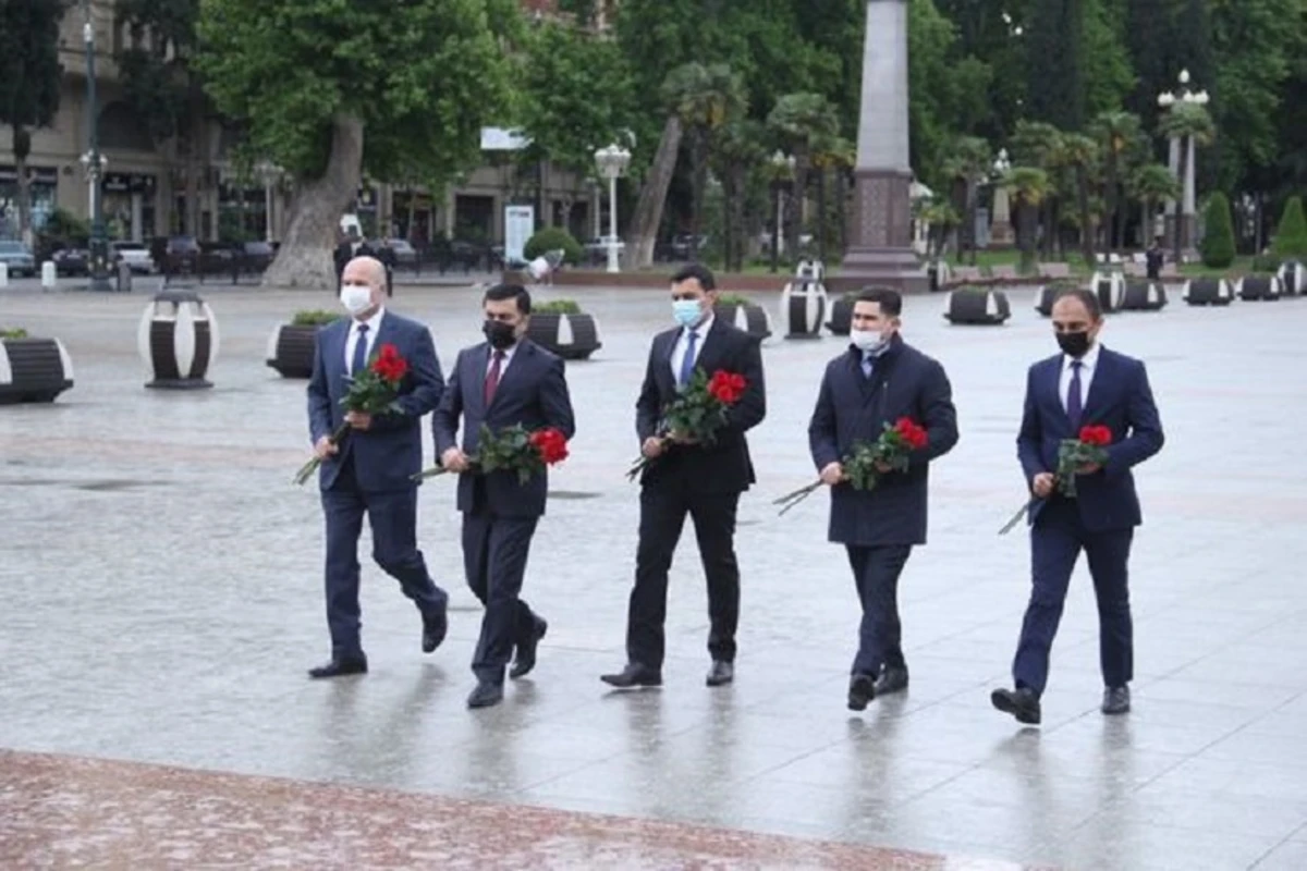 Gəncədə ulu öndər Heydər Əliyevin anadan olmasının 98-ci ildönümü qeyd edilib - FOTO