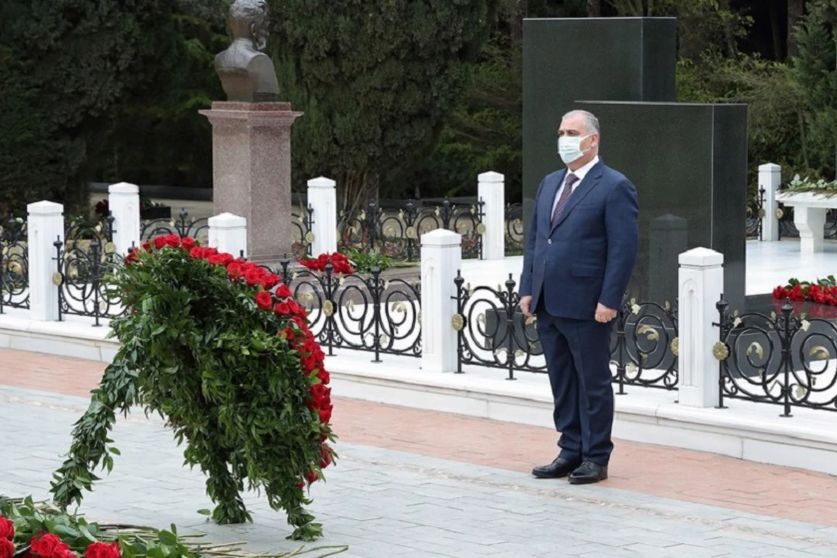 DTX əməkdaşları ümummilli liderin xatirəsini yad ediblər - FOTO