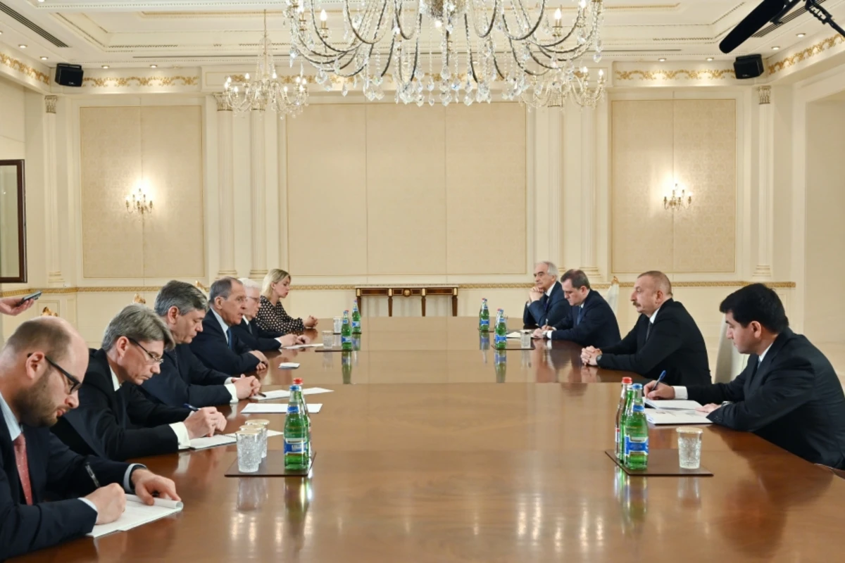 İlham Əliyev Rusiyanın xarici işlər nazirini qəbul edib