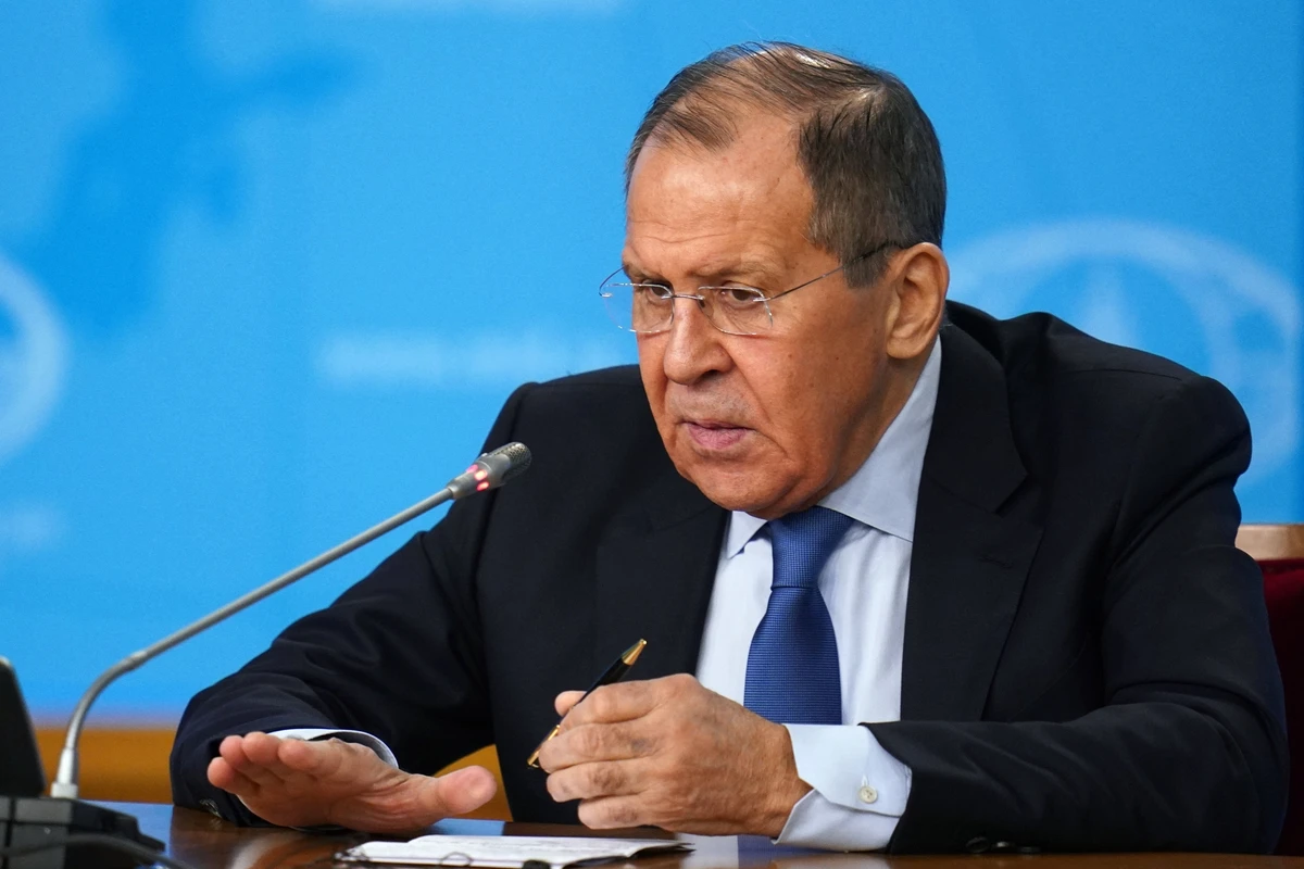 Lavrov: Minalanmış ərazilərin xəritələrinin verilməsi Yerevanda müzakirə edilib