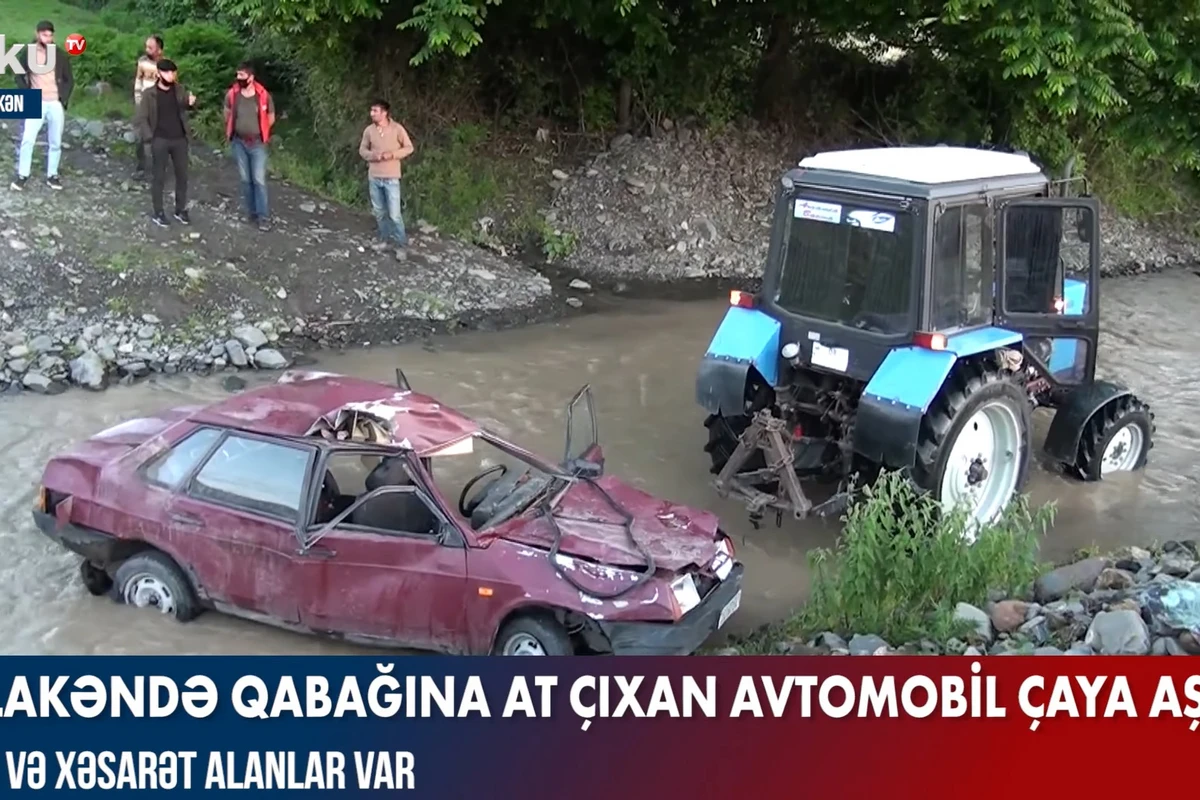 Balakəndə at qəzaya səbəb oldu - VİDEO Balakəndə at qəzaya səbəb oldu - VİDEO