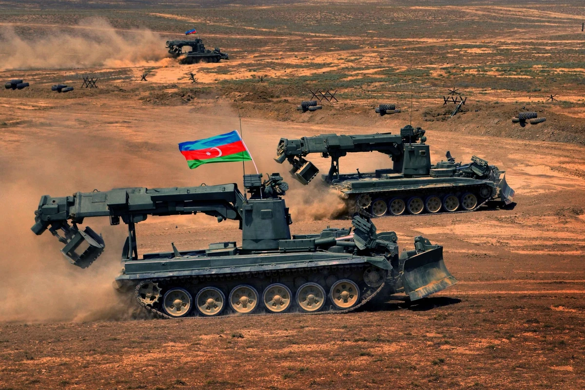 Ordumuz böyük təlimə başlayır - 15000 nəfər şəxsi heyət Ordumuz böyük təlimə başlayır - 15000 nəfər şəxsi heyət