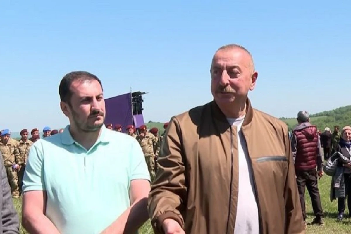 “Xarıbülbül”: Tarixə düşən festival - ŞUŞADAN REPORTAJ+FOTO/VİDEO “Xarıbülbül”: Tarixə düşən festival - ŞUŞADAN REPORTAJ+FOTO/VİDEO