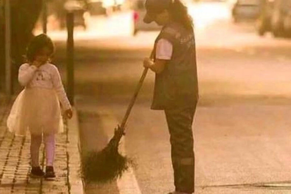 Sosial şəbəkədə fotosu ilə məşhurlaşan Ayanın problemi var