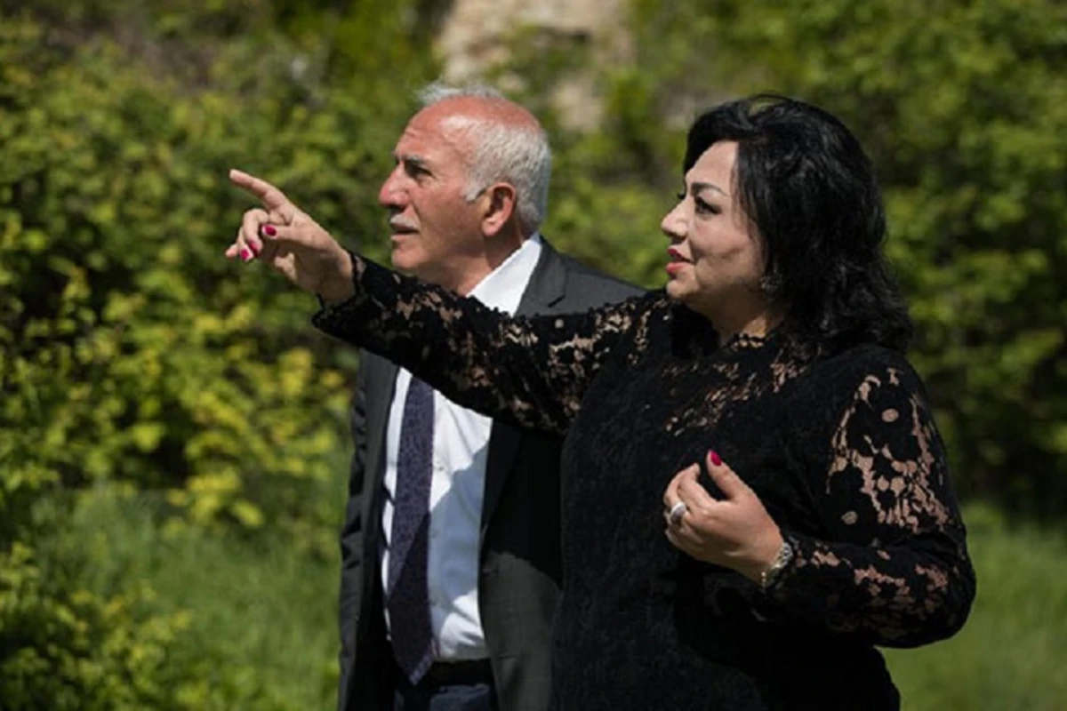 Xan Şuşinskinin qızı Şuşada ata evini tapdı - FOTO