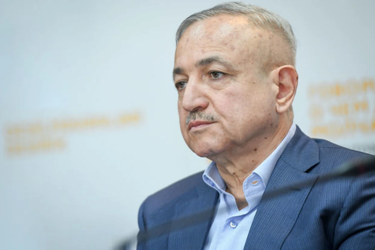 “Space”də etiraz: “Vaqif Mustafayevin əmlakı satılsın, maaşlar ödənilsin!”
