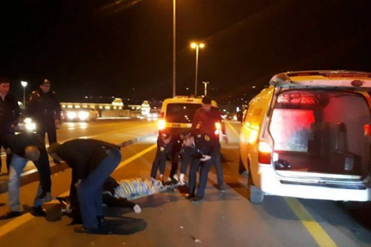 Bakıda avtomobilin vurduğu piyadanın üzərindən başqa bir maşın keçdi - FOTO