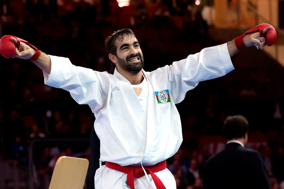 Rafael Ağayev 14-cü dəfə Avropa çempionatının finalına çıxdı - FOTO
