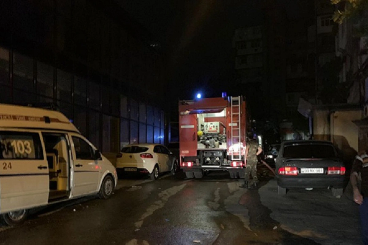 Abşeronda kişi üstünə benzin tökərək özünü yandırdı