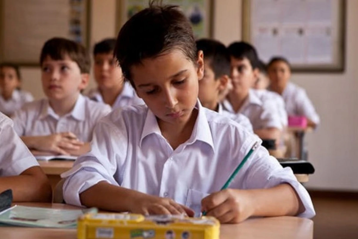 Azərbaycanda daha bir məktəb koronavirusa görə bağlandı