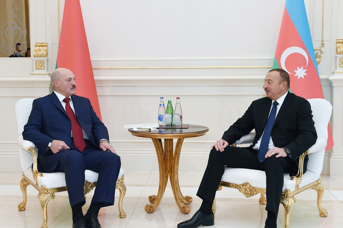 Ильхам Алиев и Александр Лукашенко провели телефонный разговор