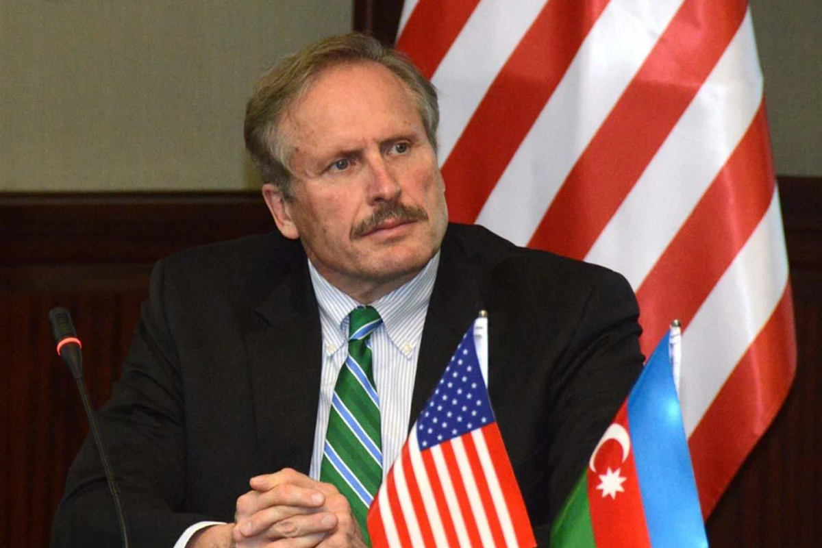 Экс-посол США: Увиденное в Агдаме нас ужаснуло