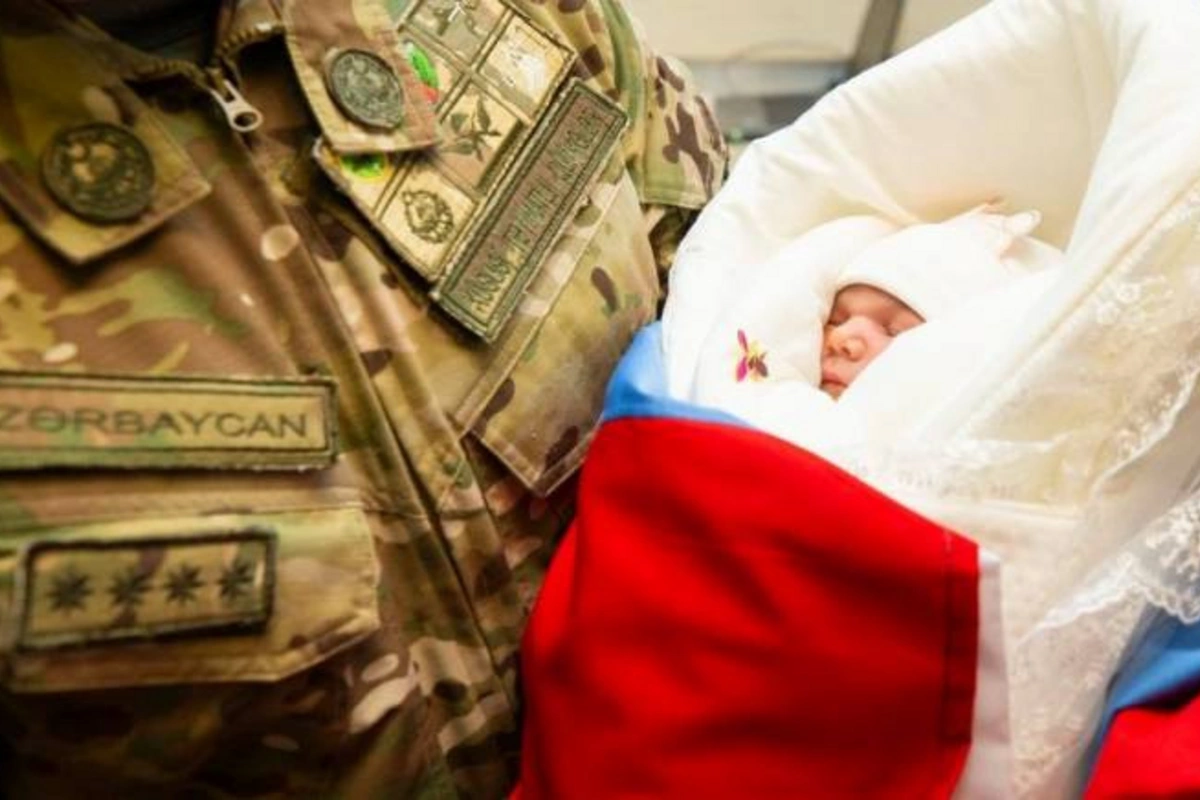 Şəhid polkovnikin yeni doğulan qızına Cənnət adı verildi - REPORTAJ