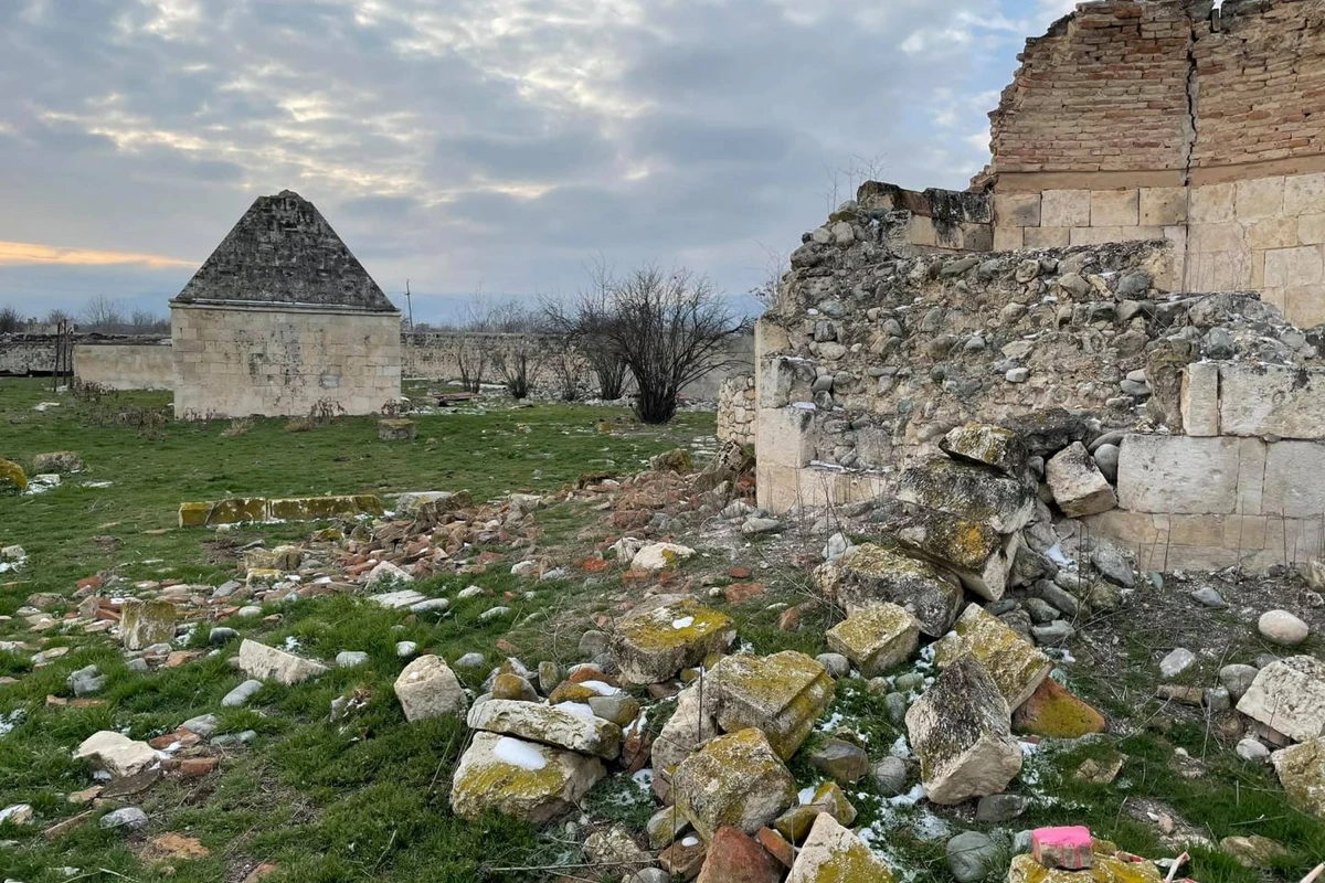 Azad edilmiş rayonlarda 409 yaşayış məntəqəsi tamamilə dağıdılıb - RƏSMİ